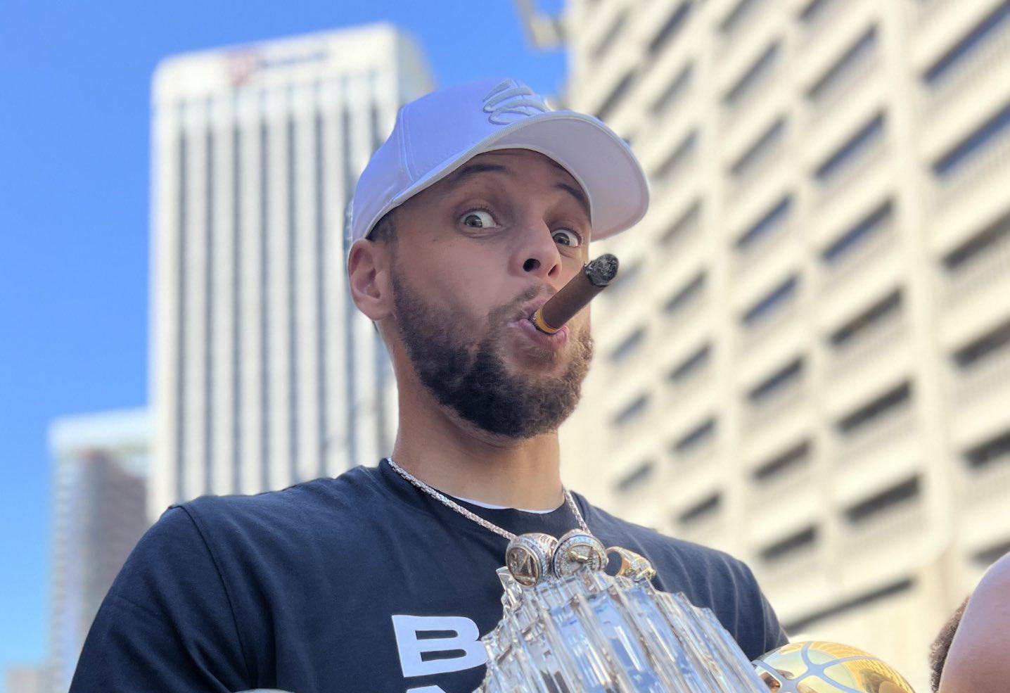 单彰显了C 单彰显了C