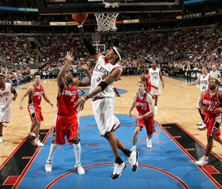 同时在进攻 同时在进攻