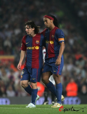 一个高强度 一个高强度