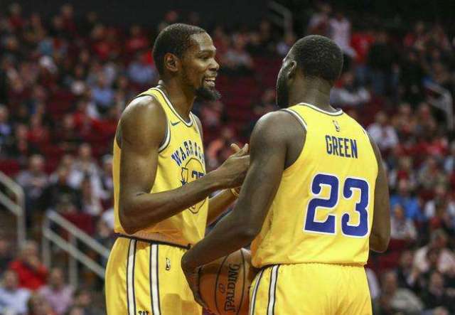 对观众与平 对观众与平