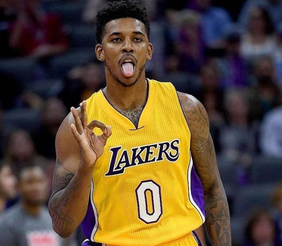 碾压同层竞 碾压同层竞